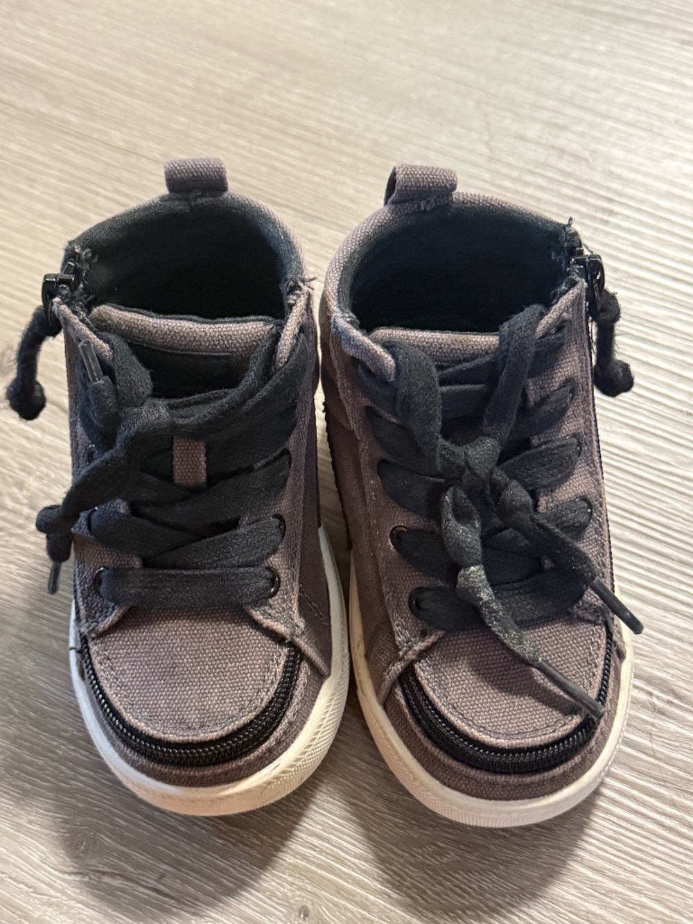Billy adaptive high tops